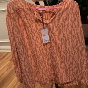 Elizabeth and James Dressy Woman’s Blouse XL